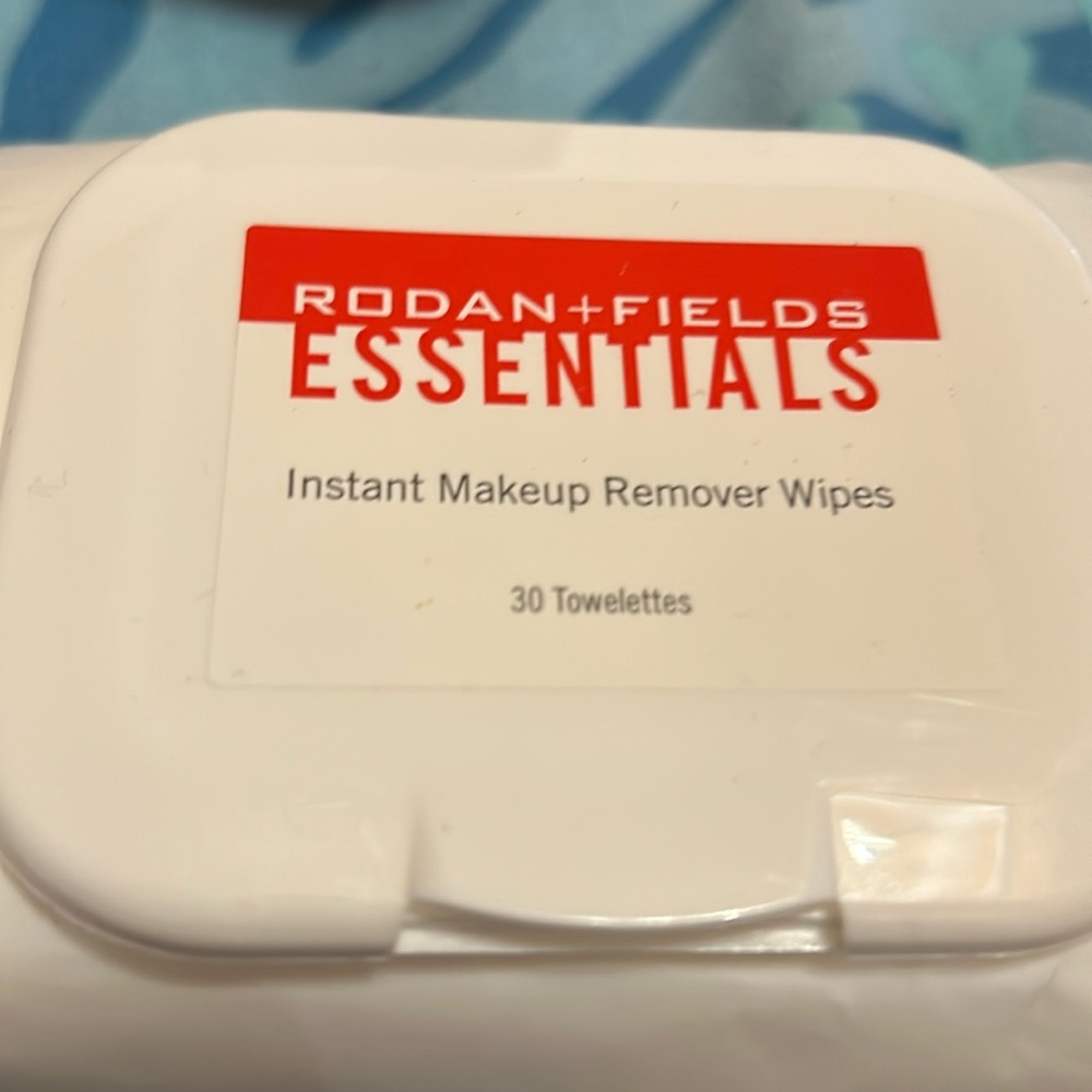 NEW🚨Rodan & Fields Makeup Remover WIPES  New